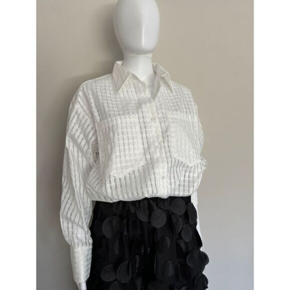 Commense Elegant White Textured Button-Down Shirt Long Sleeve Collared Blouse XS